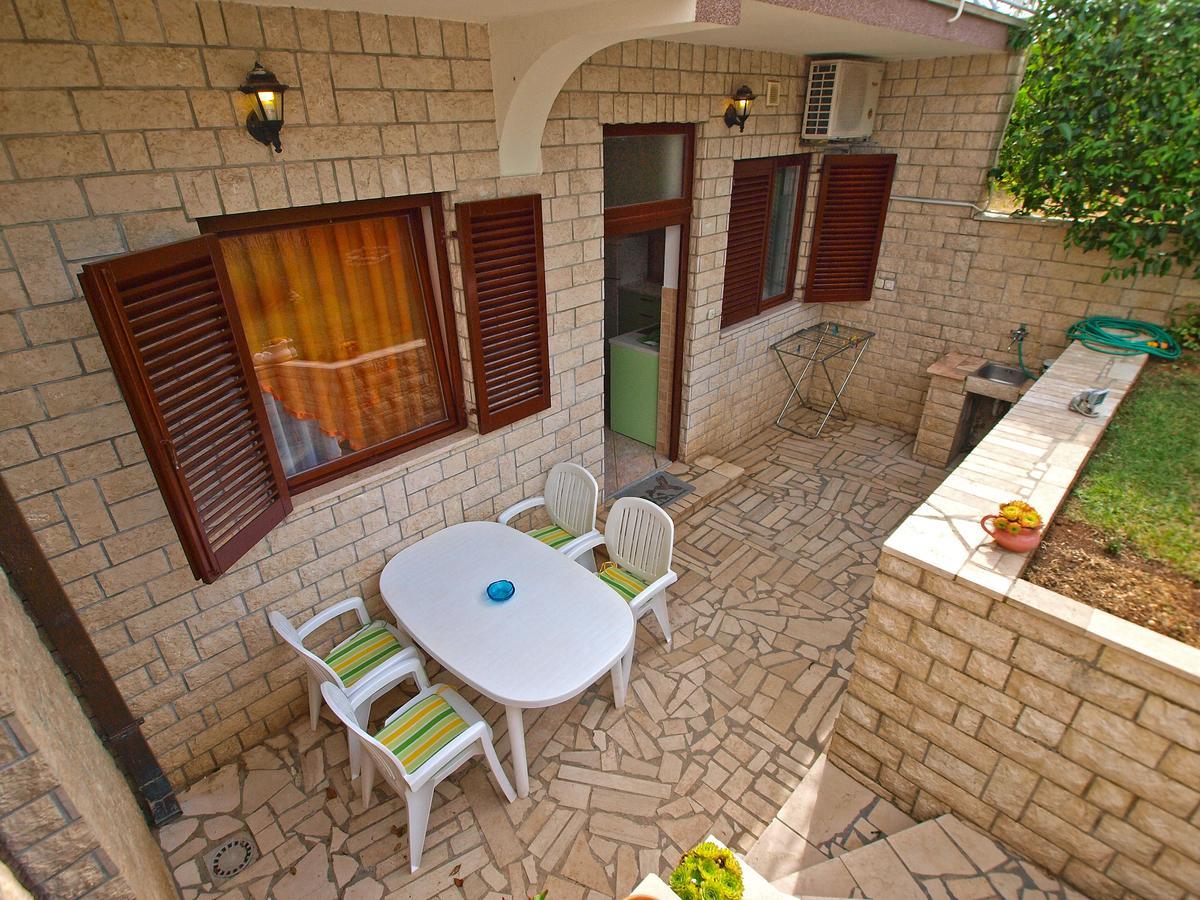 Apartments Slavka 1155 Πούλα Εξωτερικό φωτογραφία