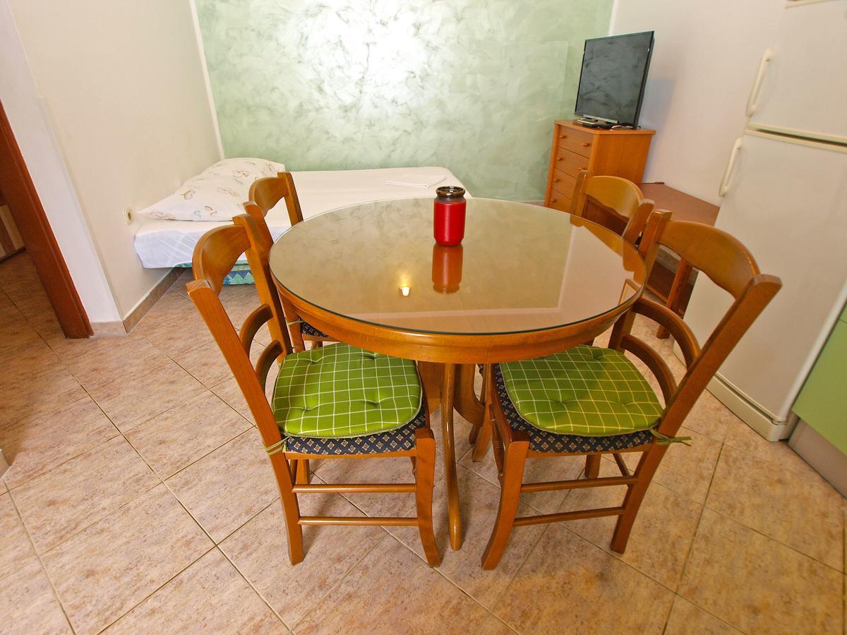 Apartments Slavka 1155 Πούλα Εξωτερικό φωτογραφία
