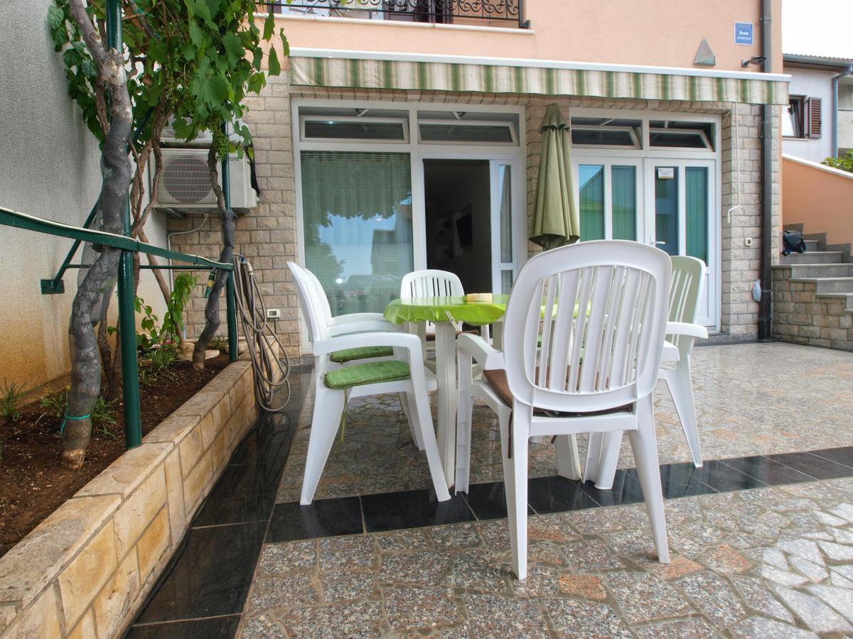 Apartments Slavka 1155 Πούλα Εξωτερικό φωτογραφία