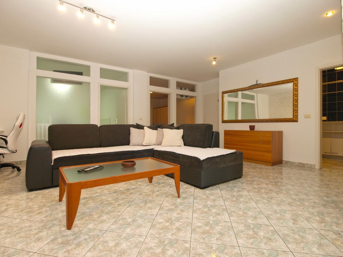 Apartments Slavka 1155 Πούλα Εξωτερικό φωτογραφία