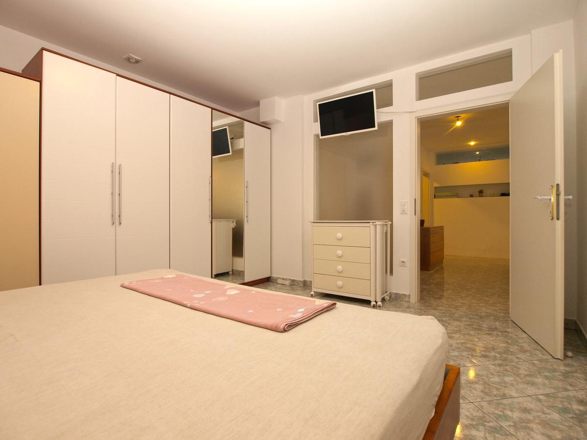 Apartments Slavka 1155 Πούλα Εξωτερικό φωτογραφία