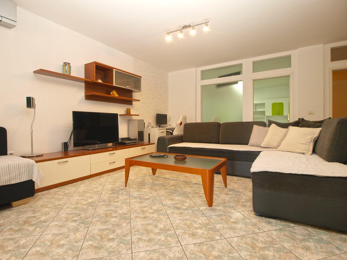 Apartments Slavka 1155 Πούλα Εξωτερικό φωτογραφία